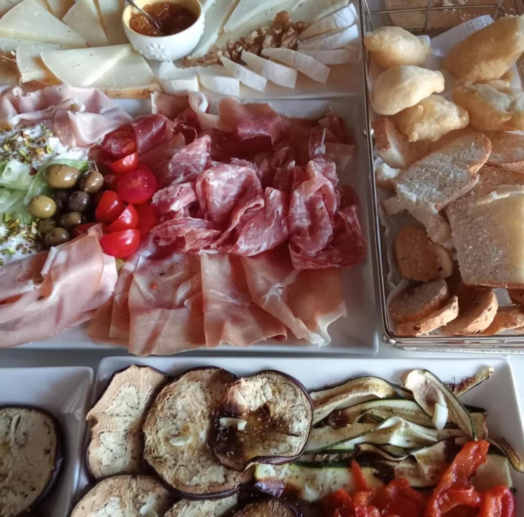 B&B Agriturismo Regno Di Toscana Collesalvetti Luaran gambar